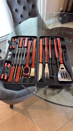 Barbecue grilling tool set