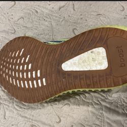 Yeezys 350 V2