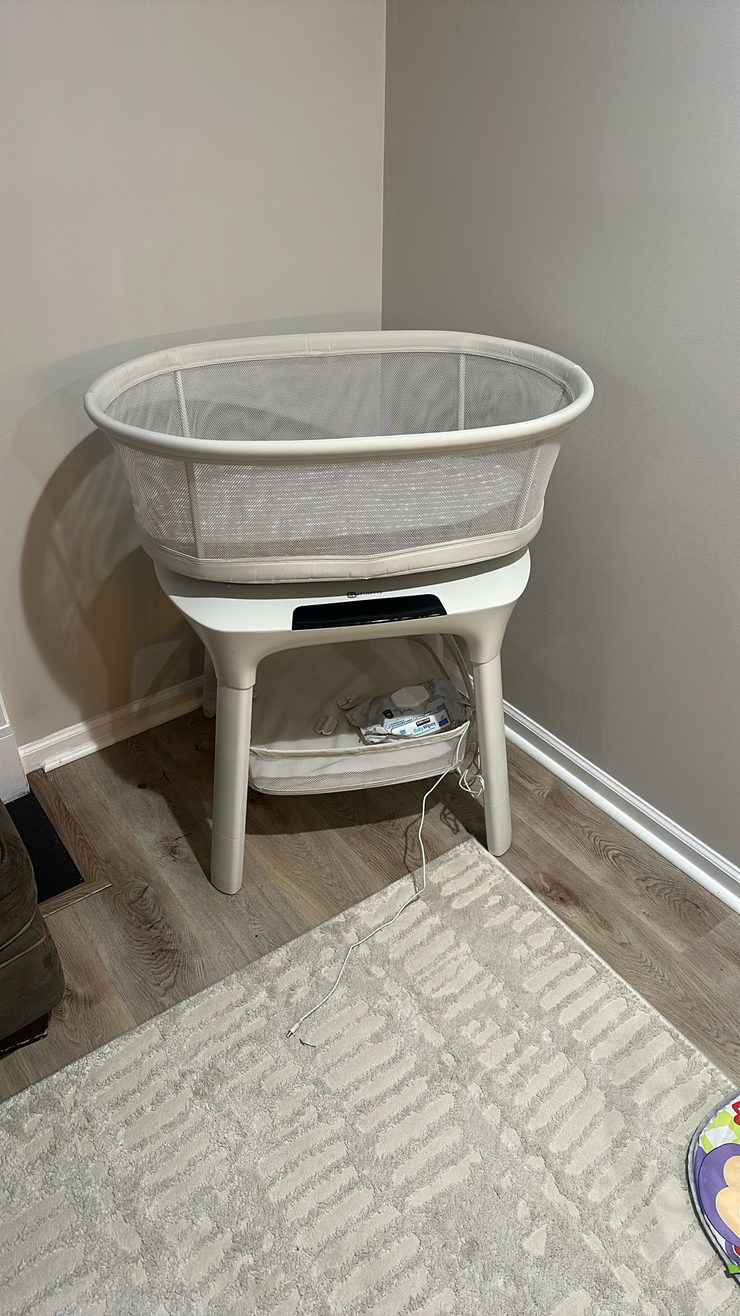 4Moms MamaRoo Sleep bassinet 