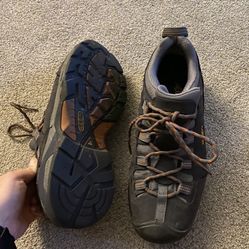 Keen Steel toe shoes 
