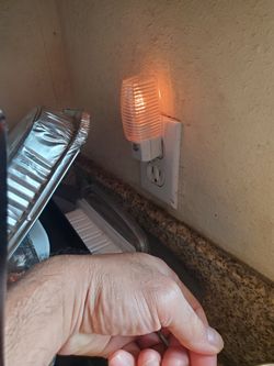 Night light with 3 extra bulbs