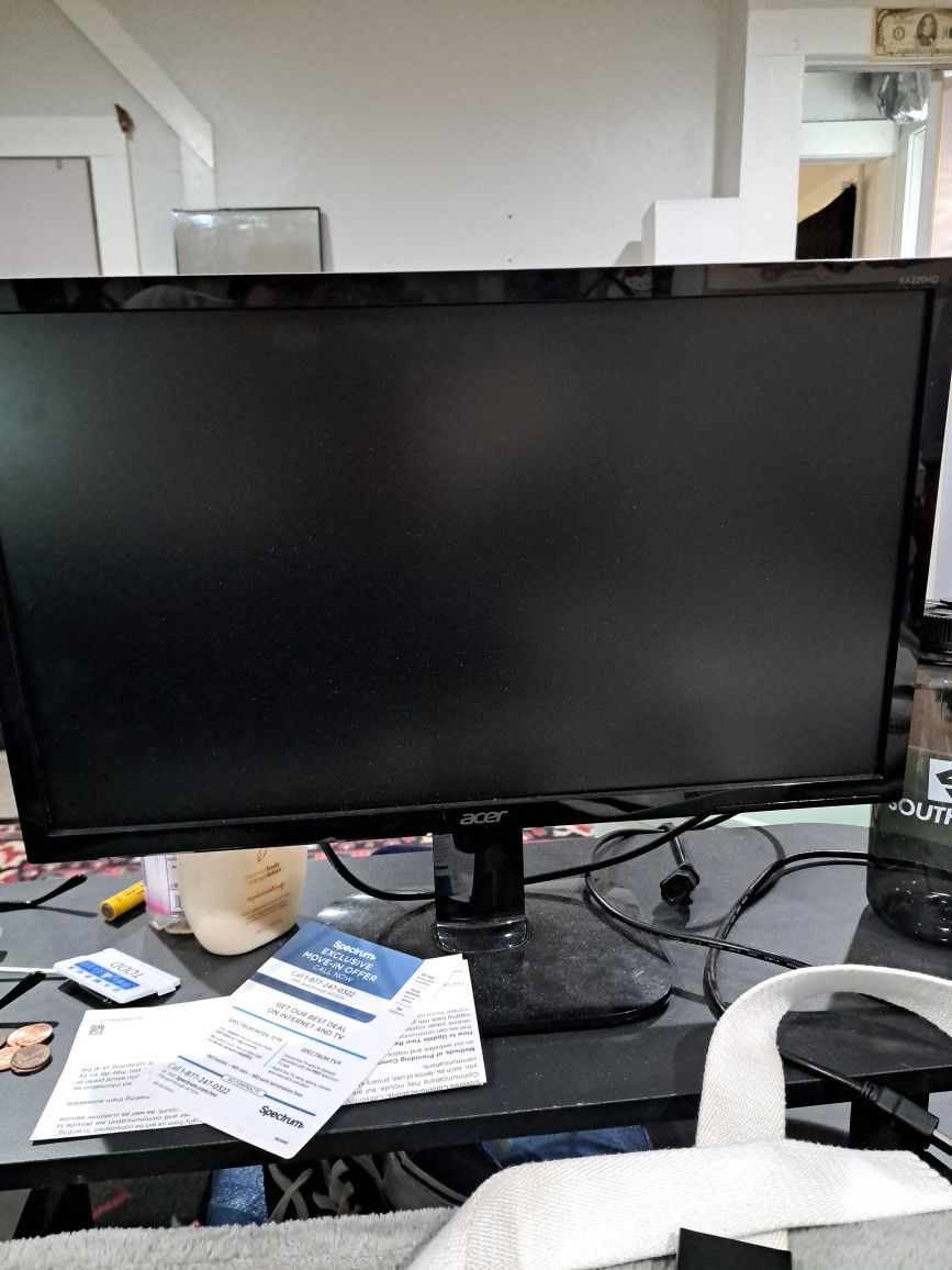 The Acer KA220HQ bi 21. 5" widescreen LCD with LED-backlit display