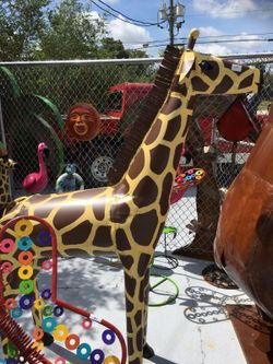 8 ft Giraffe/ metal yard art / garden art