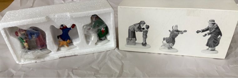 Christmas Village Figurine Set