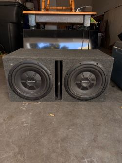 10” Rockford Fosgate Subwoofers with 1200w AMP & Box