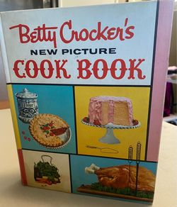 VINTAGE BETTY CROCKER NEW PICTURE COOKBOOK 1961