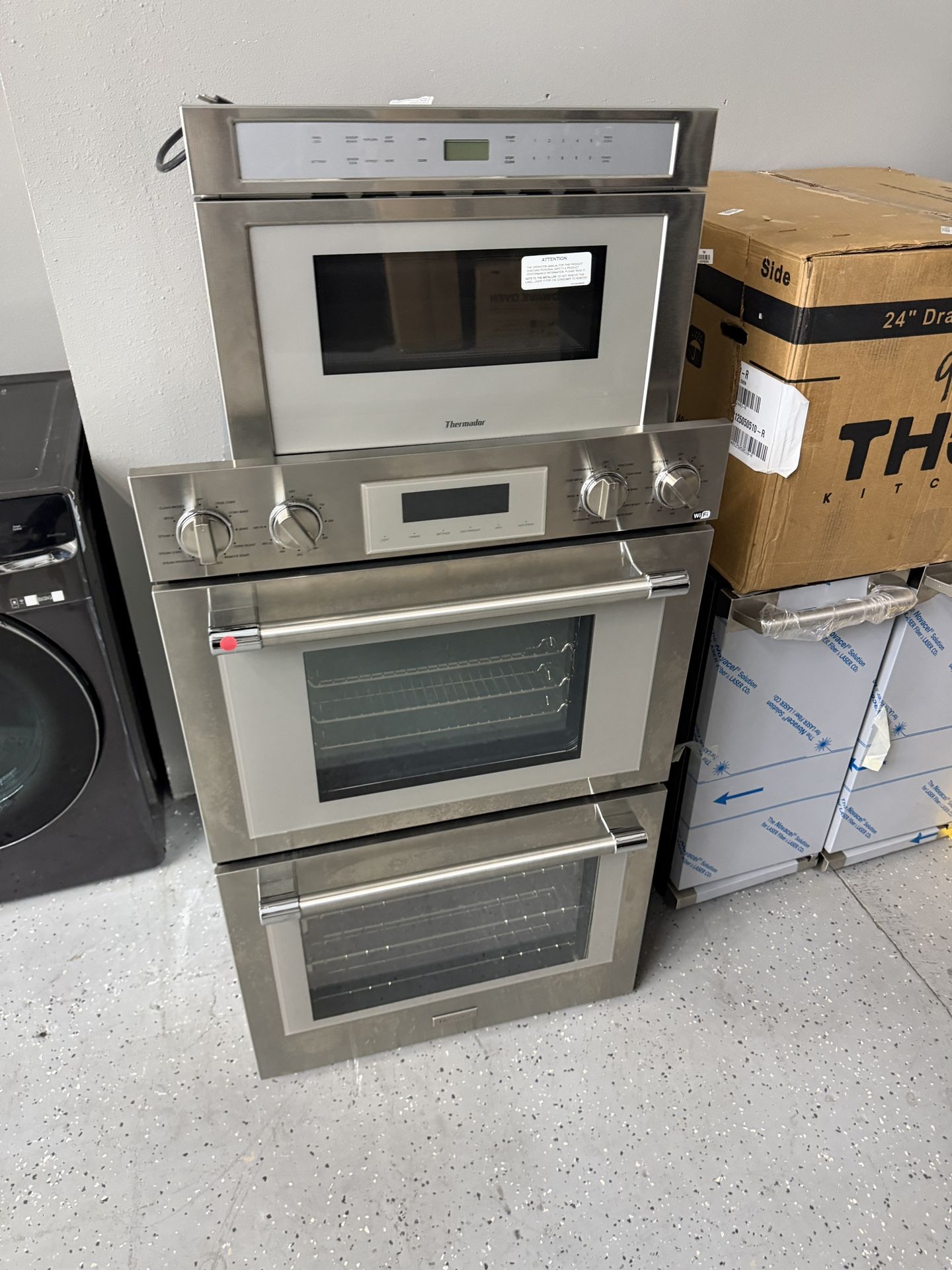 Thermador 2 Piece Appliance Set -24’ Microwave Drawer 30’ Double Steam Oven