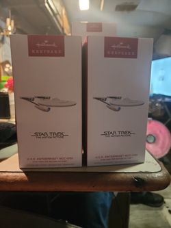 Hallmark Ornament Startrek USS EnterpriseNCC1701