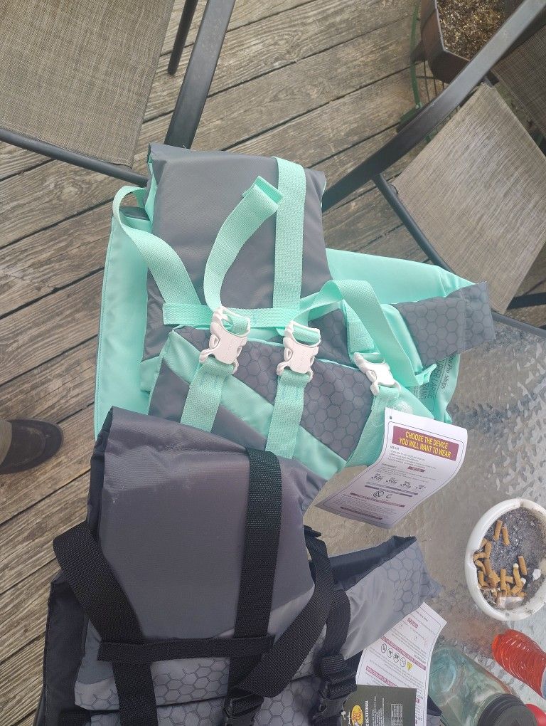 Life Vest Pair