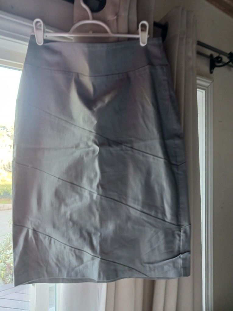Rekucci Skirt