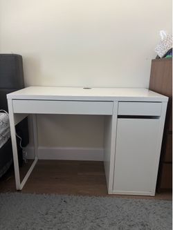 White Desk