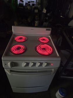 24 Inch Hotpoint Electric Stove 