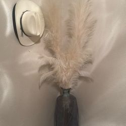 Vase With Pampas Grass 