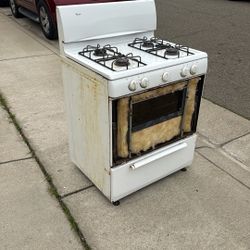 Free Oven And Stove Fully Working 