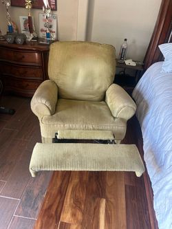 Recliner chair