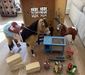 American Girl Horse, Stable, Horses, And Accessories