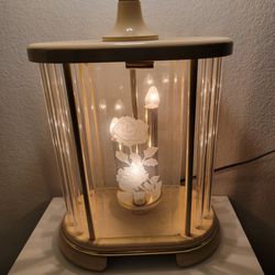 Vintage 4 Bulb Etched Lucite Lamp Hollywood Regency 