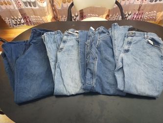 Set of 4 Men's Like New Jeans SIZE AND INFO IN LISTING