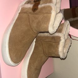 Ugg light brown boots 