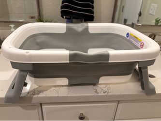 Baby bathtub