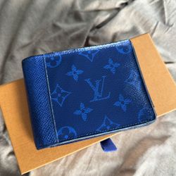 Louis Vuitton Wallet 