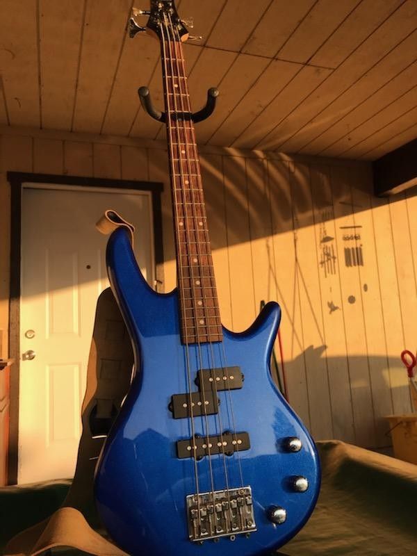 Ibanez Mikro Base Guitar