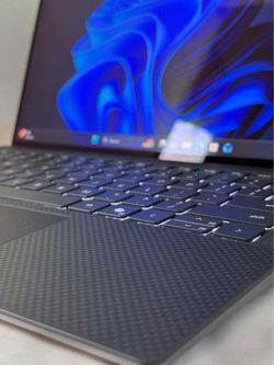 Dell Precision 5490 Ultra 9, Touch Screen, 64Gb RAM, RTX 2000 ADA 8GB