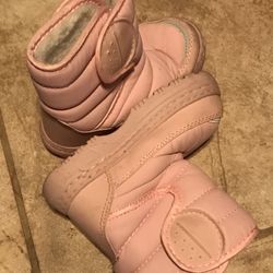 Pink Snow Boots Size 9 Very Good Condition 