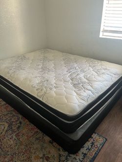 Queen bed with box spring