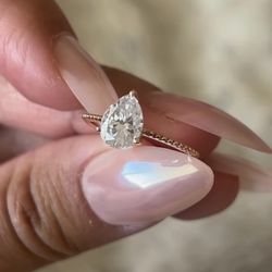 Engagement ring 5 1/2 pear shape moissanite rose gold