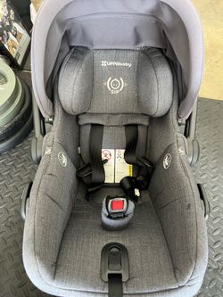 UPPA Baby V2 - Car Seat + SmartSecure Installation Adapter