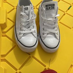 Men’s Size 5 Convers 