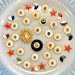 ⭐️ Bundle of vintage (mostly) metal flatbacks cabochons for jewelry making