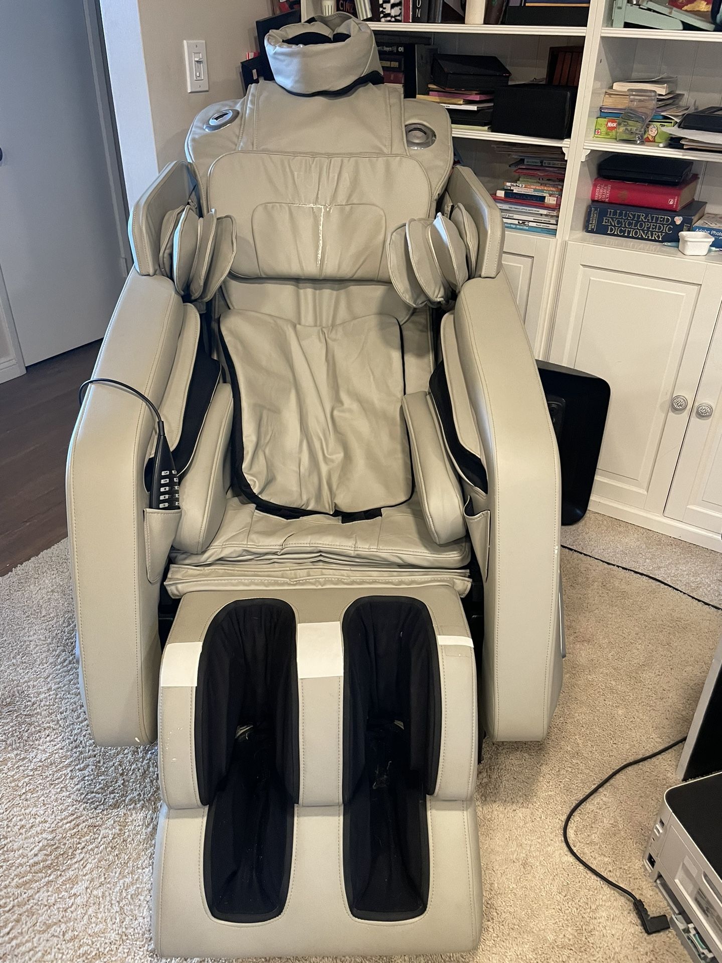 Fujita Massage Chair