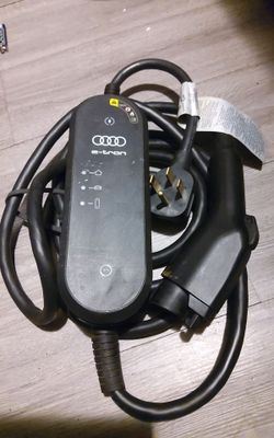 Audi e-tron Portable EV Charger