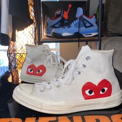CDG Converse Size 9 (white)