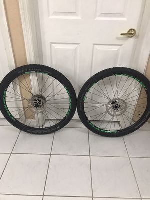 Photo Cannondale lefty STANS NOTUBES TUBELESS 27.5 wheel-set with schwalbe racing Ralph Performance tires 27.5 x 2.10 EXCELLENT CONDITION $260