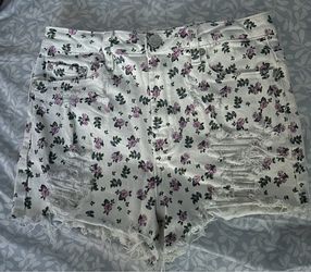 Women’s shorts floral size 5