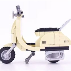 ☆IMPORTED Brand New In Box Piaggio & Co VESPA Sembo Block (Lego Minibike Moped Scooter Mini Bike)
