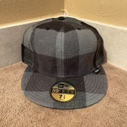 Vans New Era Fitted Hat 7 1/2 (Pickup Only)