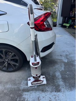 Shark Rotator Professional Lift-Away Bagless, Corded, Upright Vacuum