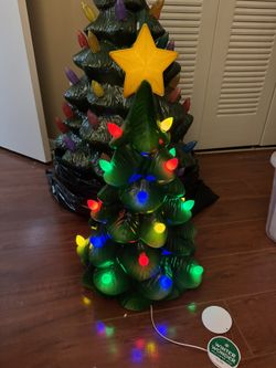 Christmas Tree Blow Molds Lights Up Large 2-3 Foot