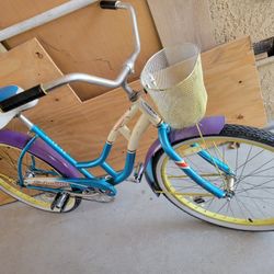 Schwinn Beach Cruiser 