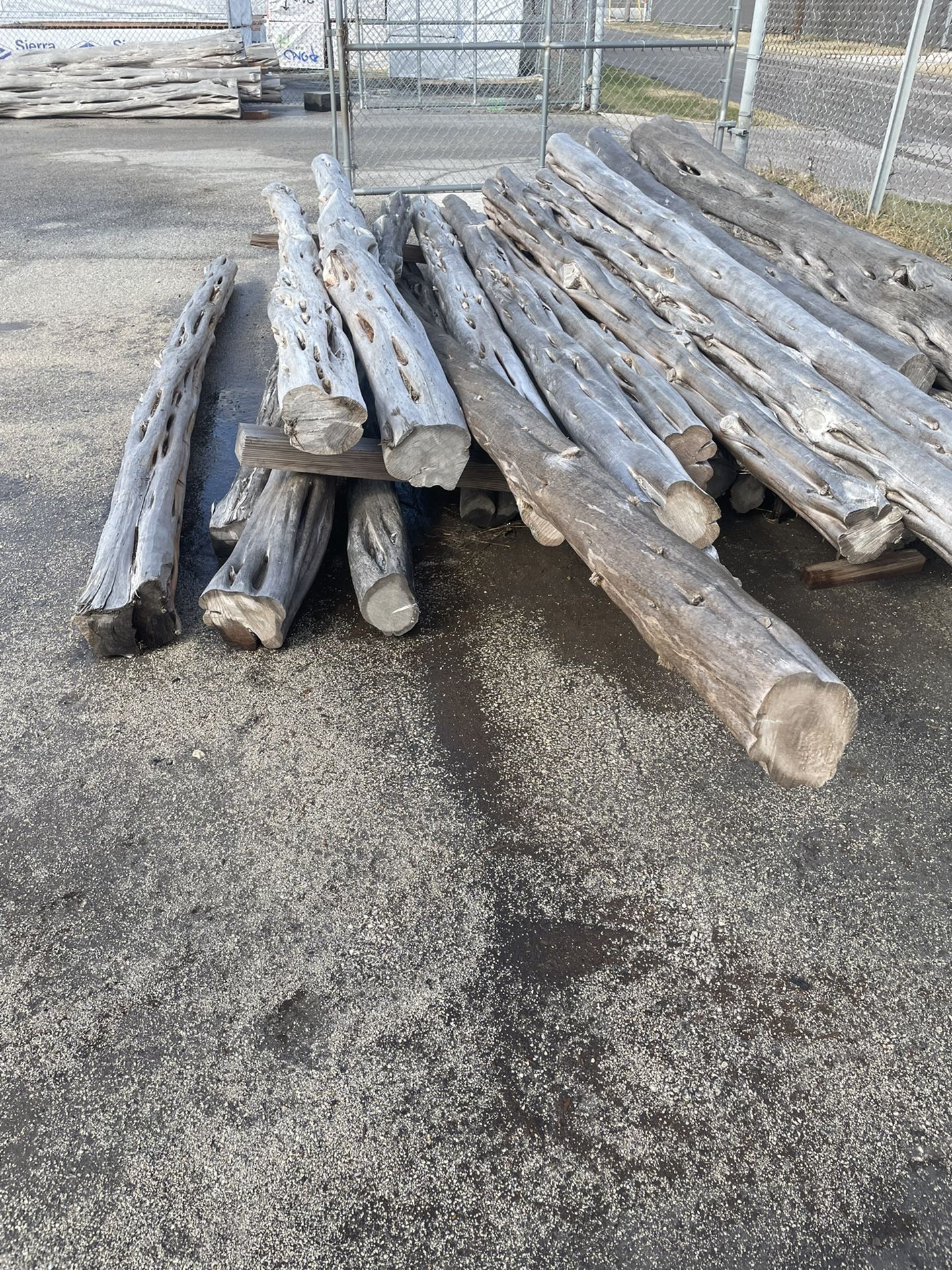 Peeled Cedar Post