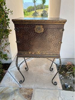 Antique container