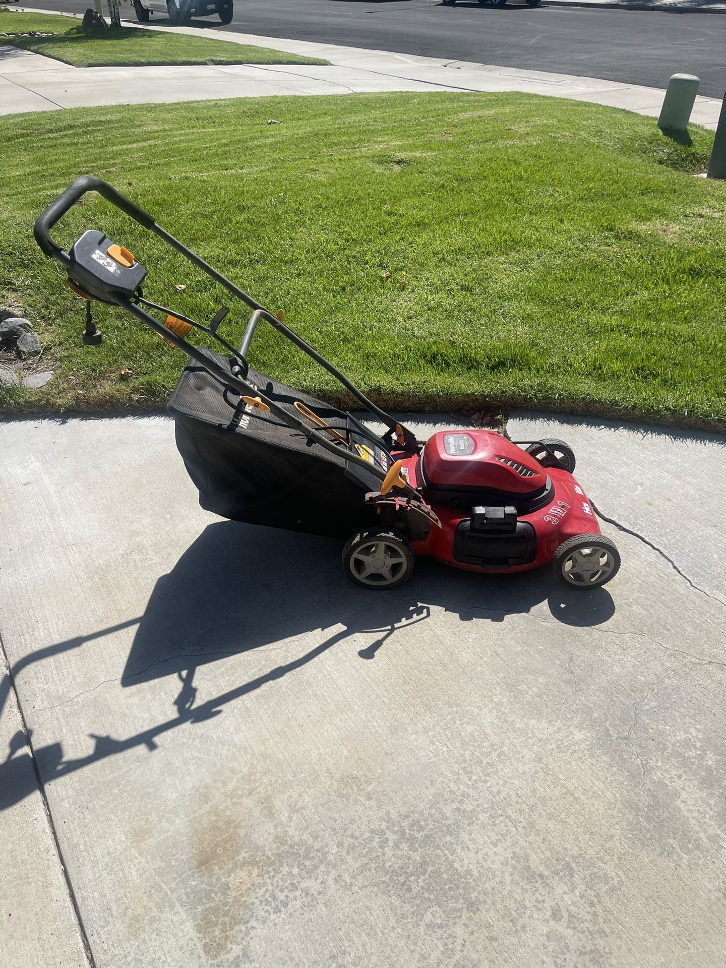 Homelite 12amp Electric Lawnmower
