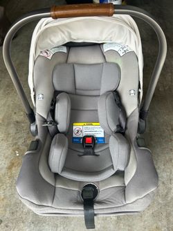 Nuna Car seat