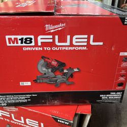 Milwaukee M18 FUEL 18V Lithium-Ion Brushless Cordless 7-1/4 in. Dual Bevel Sliding Compound Miter Saw (Tool-Only)