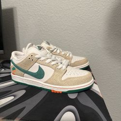 Jarrito Dunks Size 9