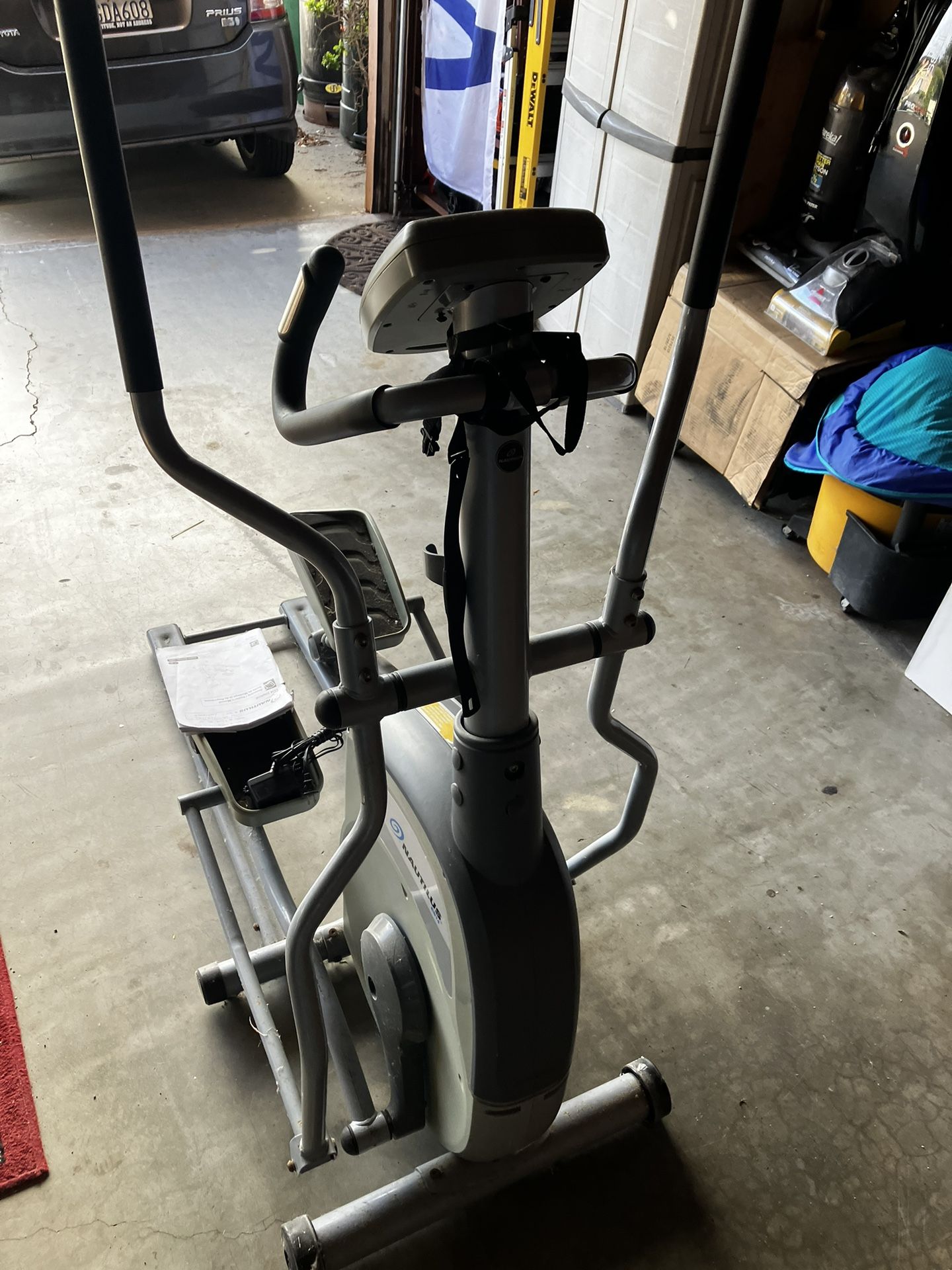 Nautilus E514 Elliptical